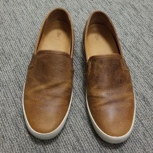 NWOT Frye dylan slip ons